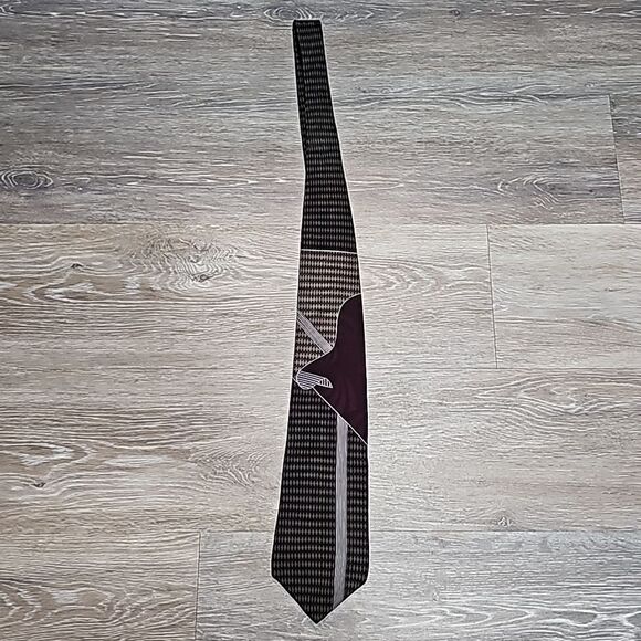 Louis Feraud tie 👔 - Picture 2 of 3